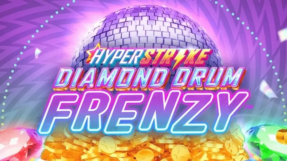 Tampilan layar permainan slot Hyper Strike Diamond Drum Frenzy dengan lampu neon dan drum emas.